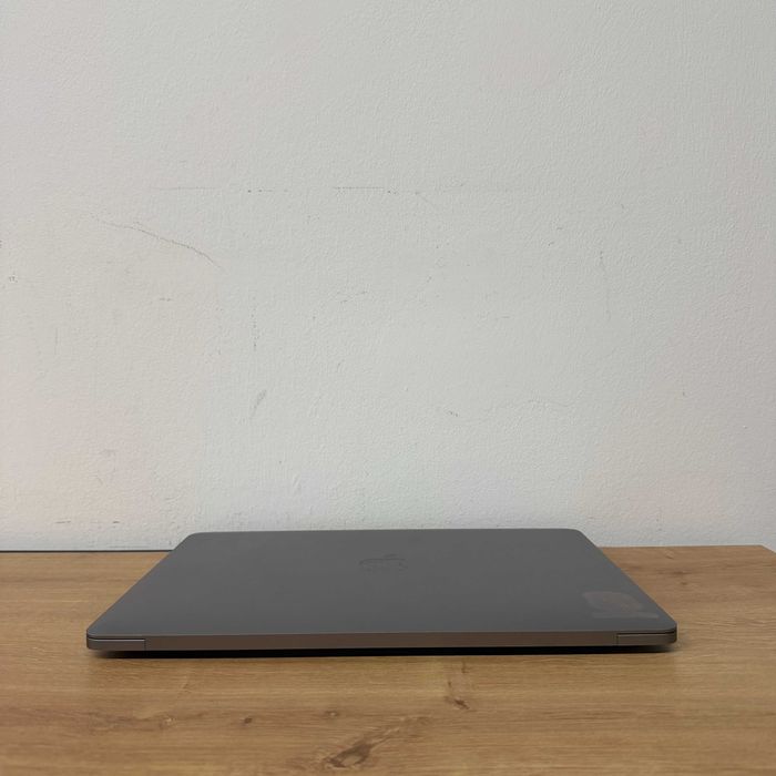 MacBook Pro 2020 { M1 | 8gb | 256 ssd } гарантія . 84573SV