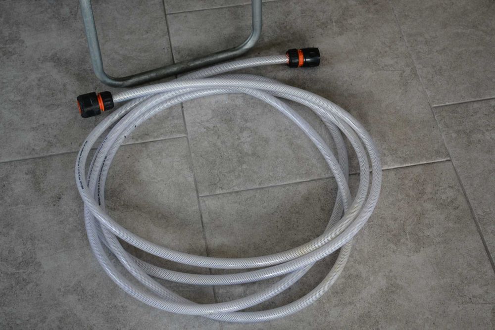 WĄŻ ogrodowy NA STOJAKU 20m + Hazelock + złączki SOLIDNY METALOWY Ocyn