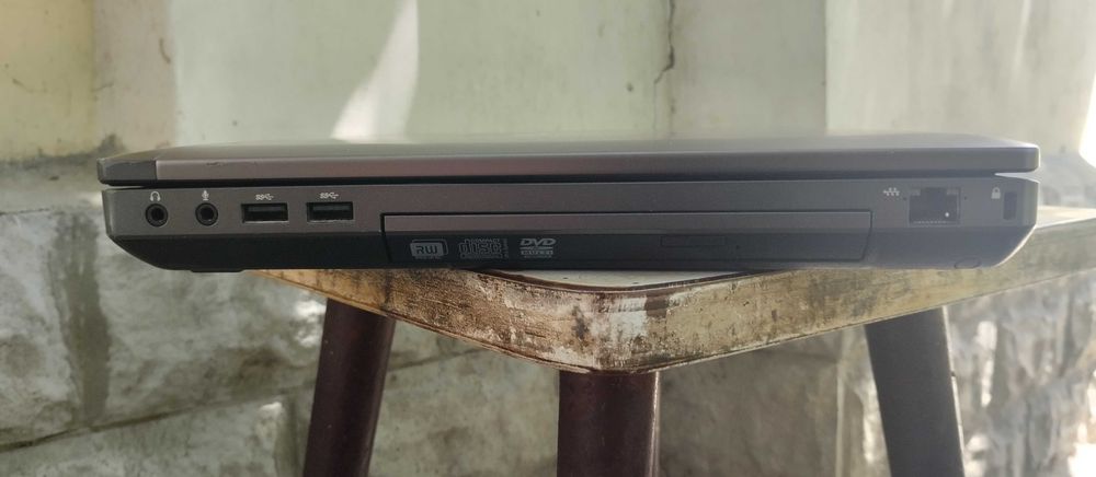 HP 6570B (Core i5)