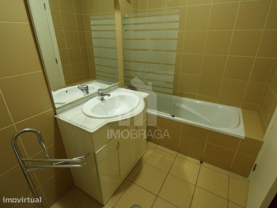 Arrendamento | Apartamento T2 Em S. Vítor (Zona Da Makro, Braga)