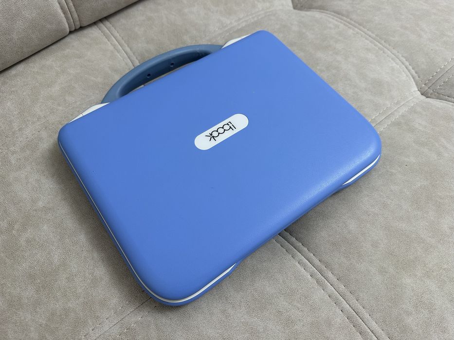 Продам протиударний нетбук Lbook E103 blue в гарному стані