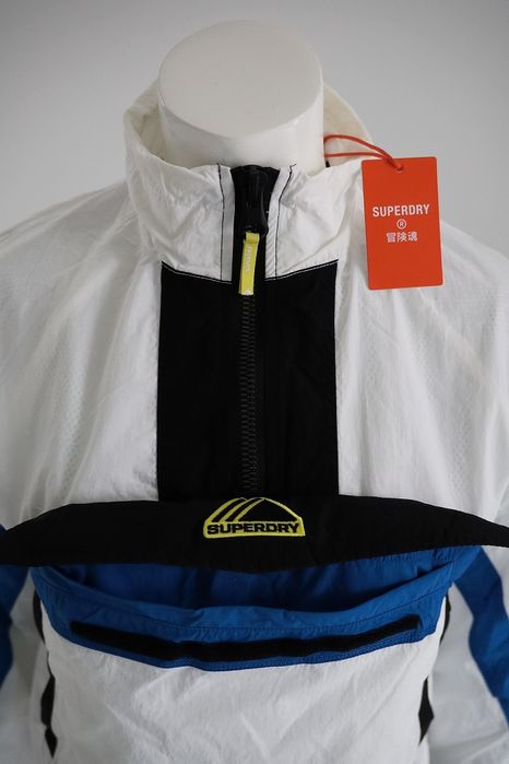 Kurtka wiatrówka Superdry