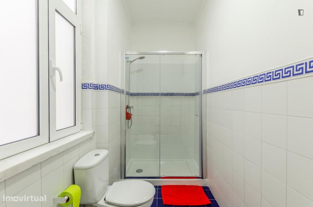 Quarto - localizado em Avenida da Liberdade Lisbon