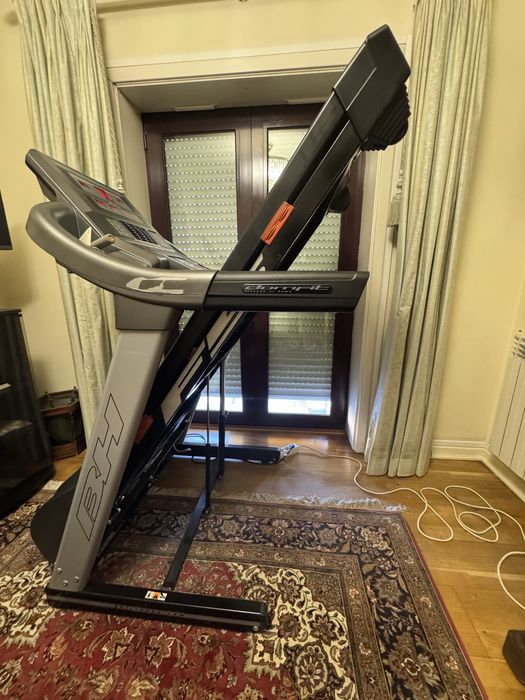 Passadeira BH Fitness F5 Eco – 22 km/h – Inclinação – Robusta