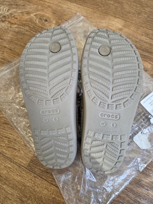 Шлепанцы, вьетнамки Crocs, р.w6