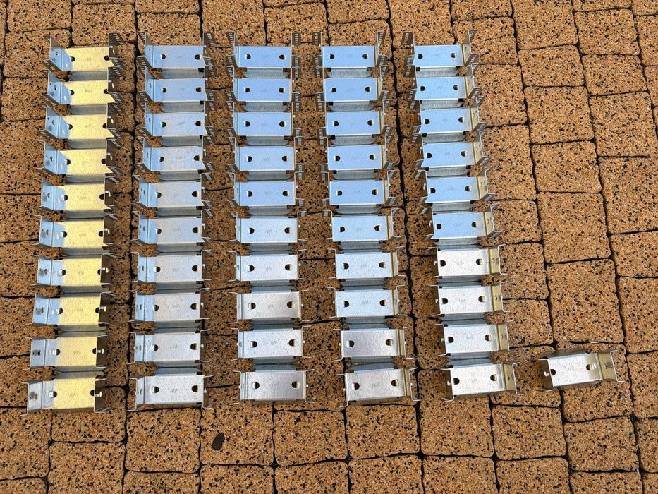 PROTEKTOR 50 x Wieszaki bezpośrednie 59–108mm do profilu CD 60/2 srebrne