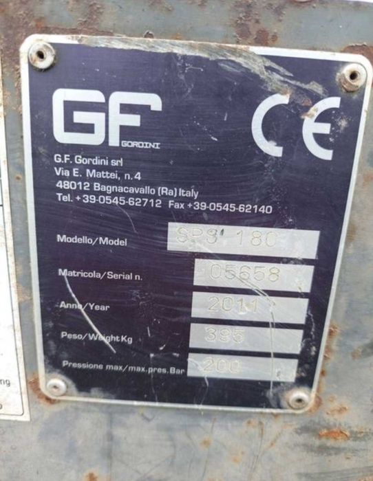 міні-навантажувач new holland L180