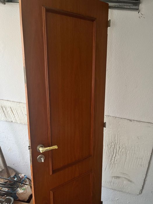 Porta interior em madeira 200cmx65cm