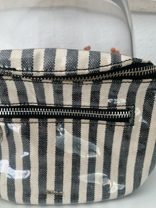 Pack de Bolsa de Cintura Parfois e luvas de pele