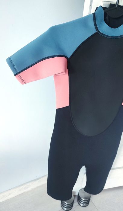 Pianka neoprenowa dziewczęca surfingowa do pływania nurkowania nad mor