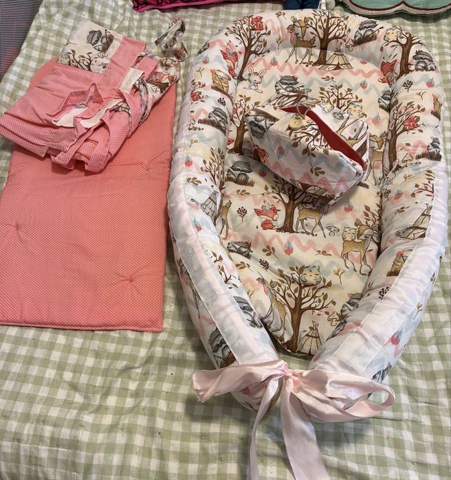 Conjunto bebé ninho, porta toalhitas e forra muda fraldas