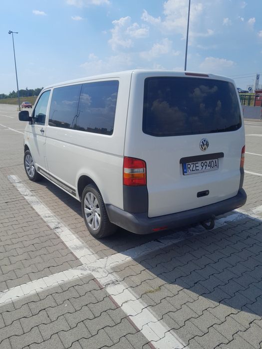 VW T5 Transporter 8 osób