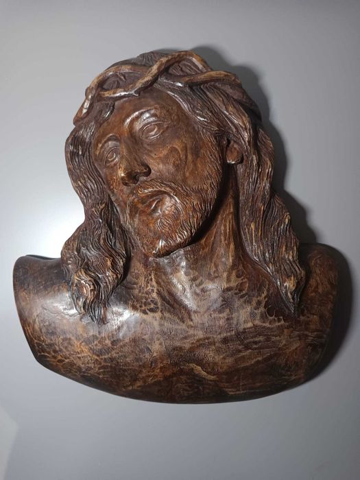Busto de Jesus Cristo em Madeira Maciça – Escultura por Fernando Silva