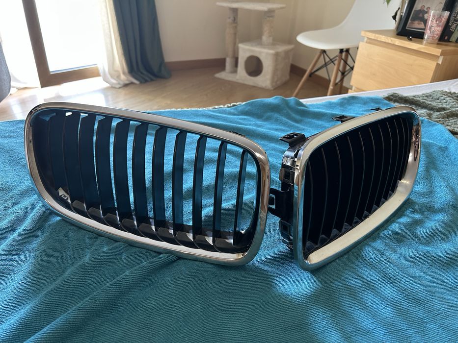 Grelhas originais BMW série 3 F31 como novas