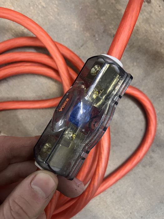 Продам силовий кабель  Voice SPC-4 4м з колбою та запобіжником