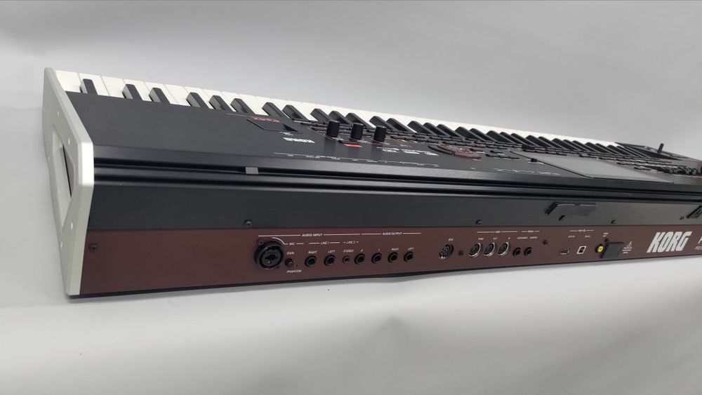KORG PA4X PRO INTERNATIONAL - професійна робоча станція, ПРЕМІУМ класу!
