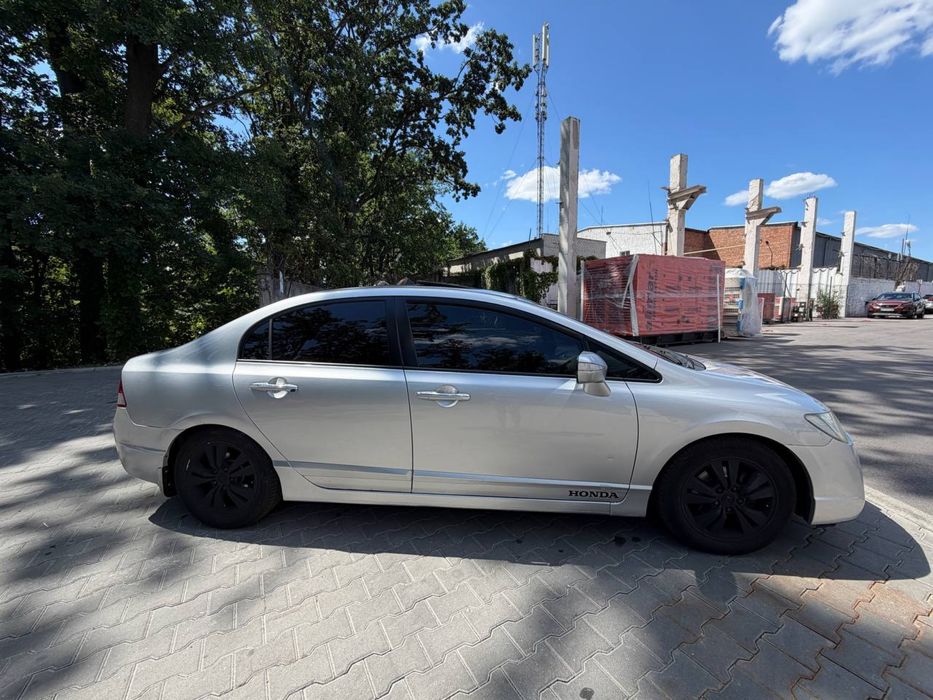 Продам Honda Civic 4D 2008 газ/бенз