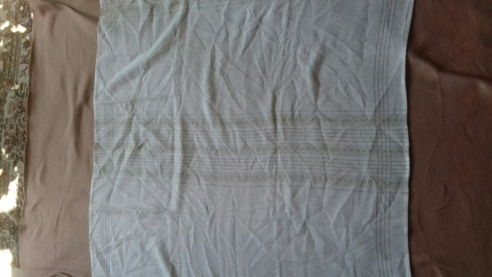 Новая скатерть-салфетка квадратная