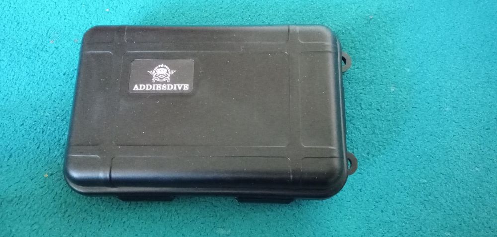 Оригінальний  новий кварцевий годинник Addiesdive