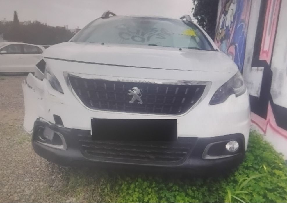 vendo peugeot 2008 1.2 VTI 2018 nacional com 79 mil km acidentado salvado