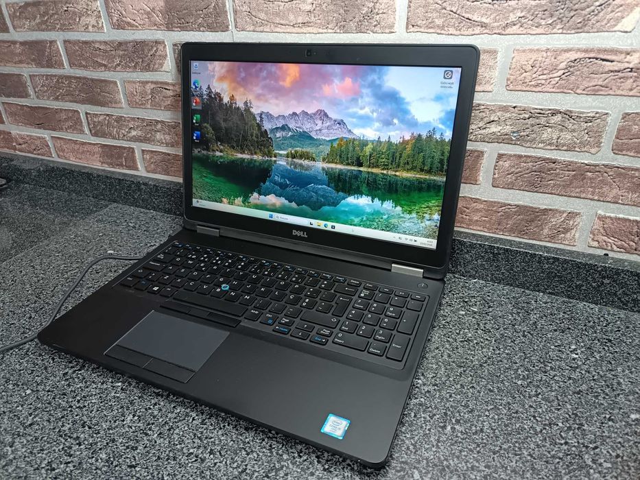 Dell Latitude E5570 core i5 SSD 256gb RAM 4gb DDR4