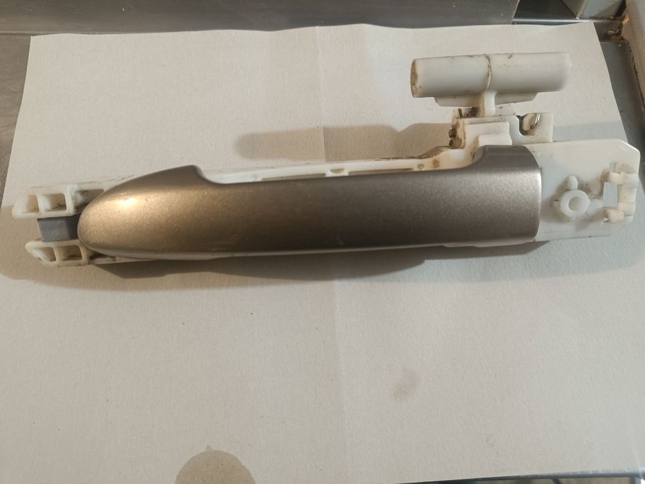 Kia cerato дверна ручка