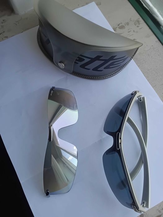 Óculos de sol arnette TRICK 4033 usados, com 2 opções de lentes+caixa.