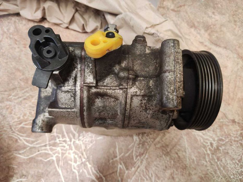 Компресор кондиціонера VAG, Skoda 5Q0820803C