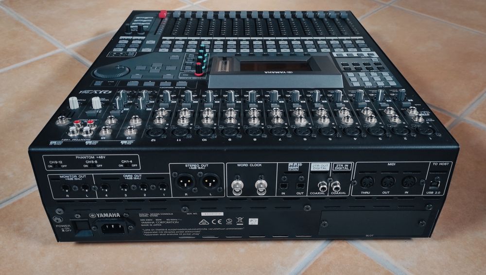 Yamaha 96i01v mixer/interface/controladora audio c/ flight case