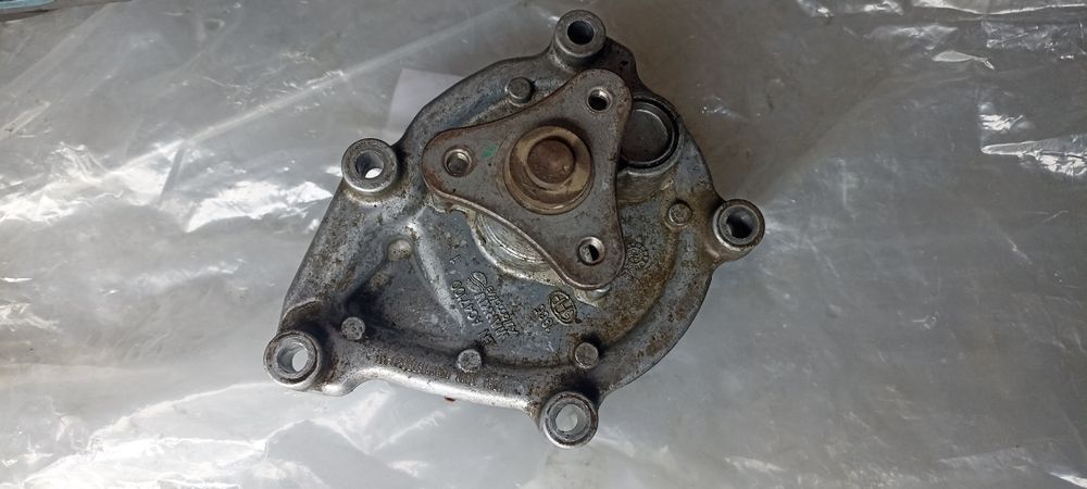 помпа пежо 5008 1,6 бензин ЕР6