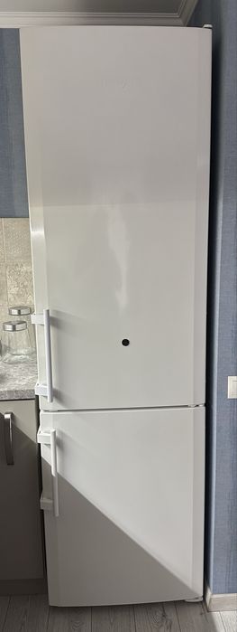 Холодильник liebherr