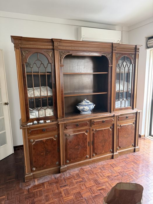 Movel cristaleira madeira macissa