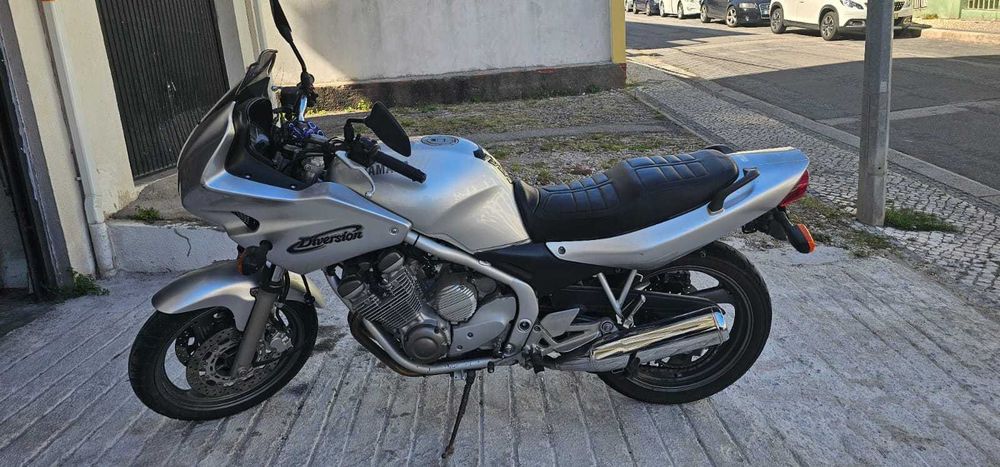 Venda de Mota yamaha XJ600s
