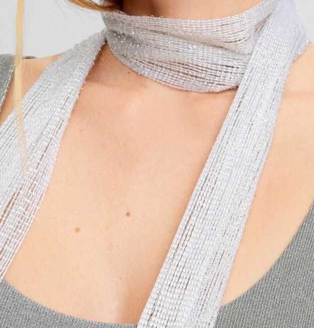 Cachecol metalizado prateado Berskha