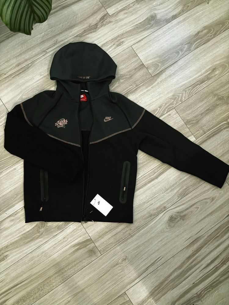 NIKE tech Sサイズ Nike Nike Sportswear x Central Cee Syna World Tech Fleece