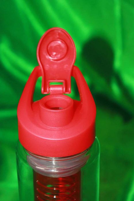 Бутылка для напитков с заварочным узлом 650 мл