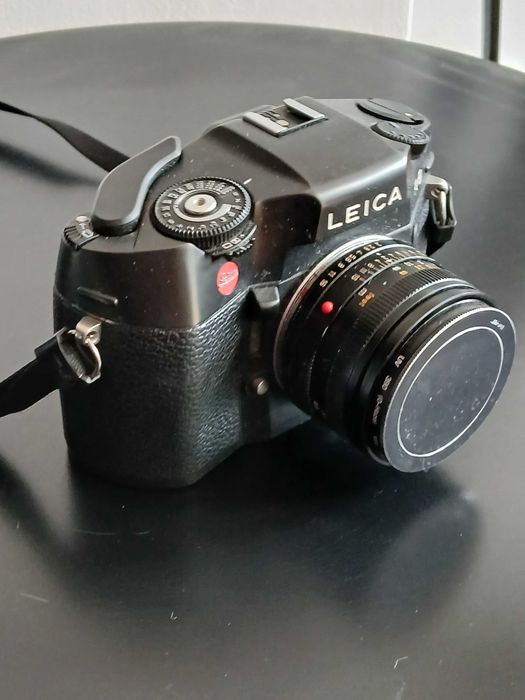 Máquina fotográfica Leica R8