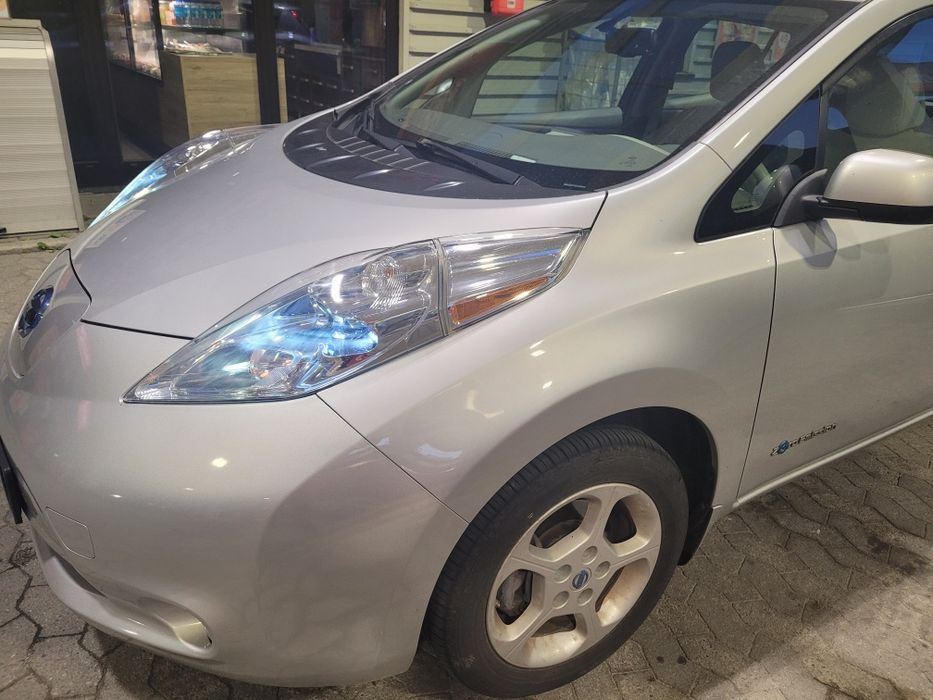 Продам ніссан ліф 2013 року 6400$