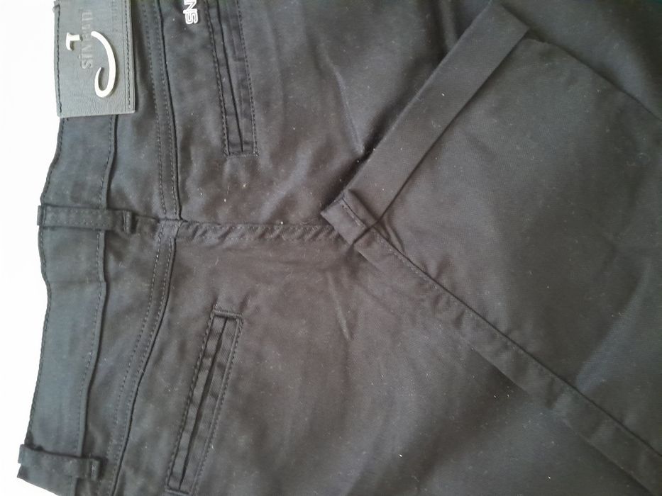 Брюки чорні 9-10 років