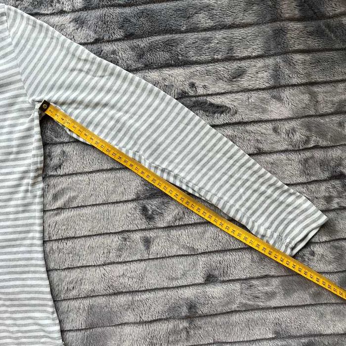 Szaro biała bluzka w paski