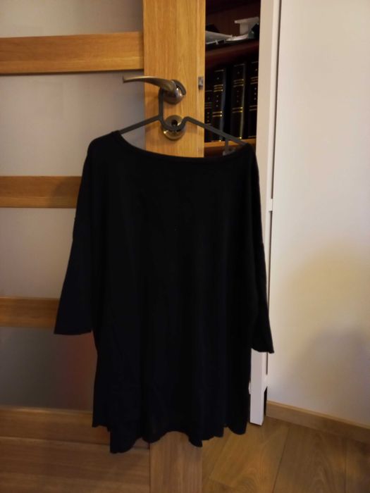 Czarny dłuższy sweterek Mohito rozmiar S