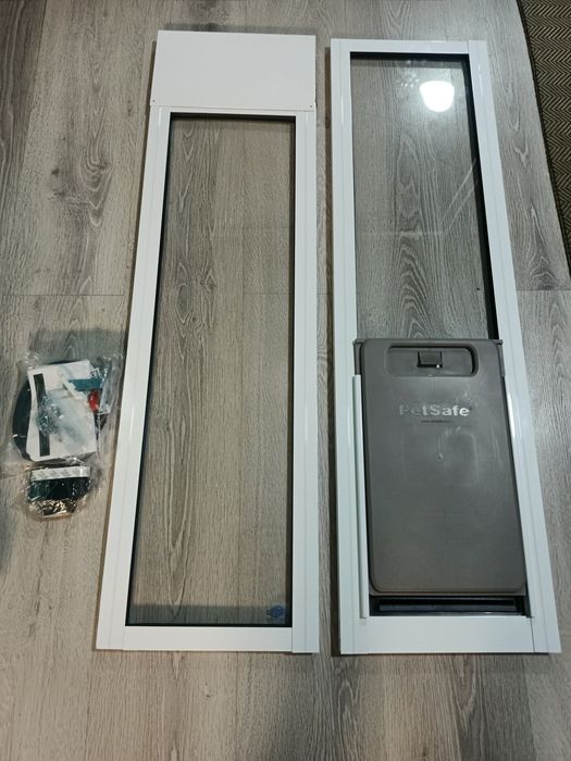 Дверцята для домашніх тварин PetSafe Sliding Glass Pet Door (розмір Me