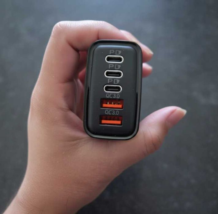 Ładowarka sieciowa do telefonu, szybka 240W - 5 portów GaN USB-C 3.0