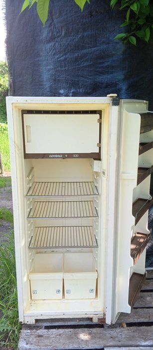 продам 2 х камерный холодильник ДОНБАСС