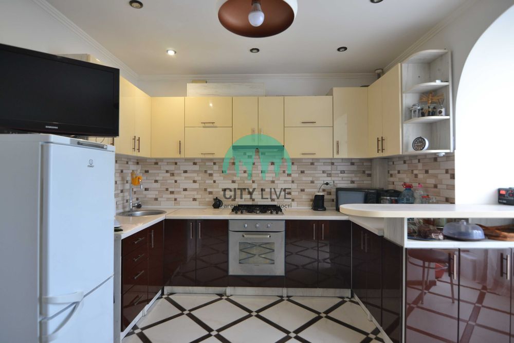 Продаж 3-кімнатної квартири в Пасічній (38)