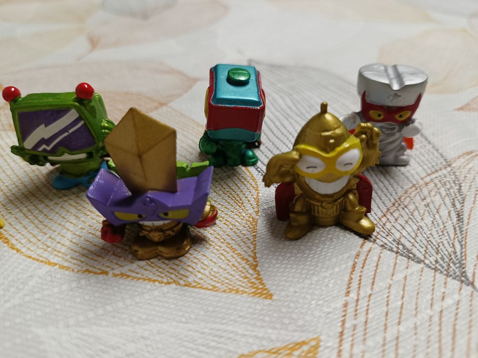 Unikatowe figurki super zings