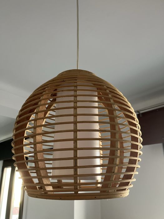 Candeeiro de madeira