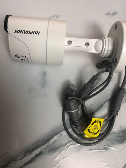 Камера відеоогляду HIKVISION DS-2CE16DOT-12FB