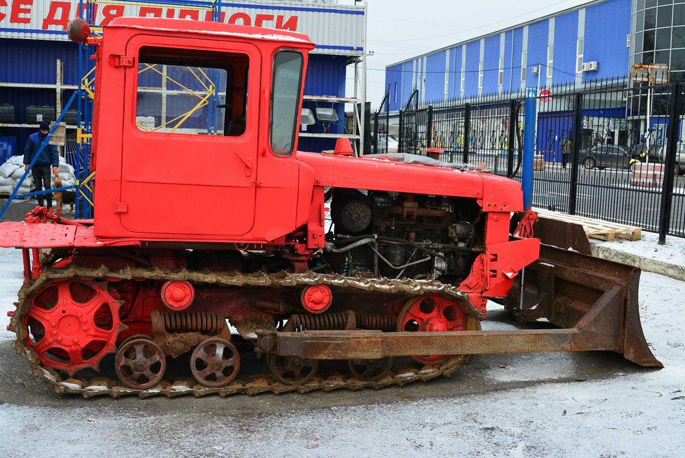 Продам Трактор Бульдозер ДТ-75