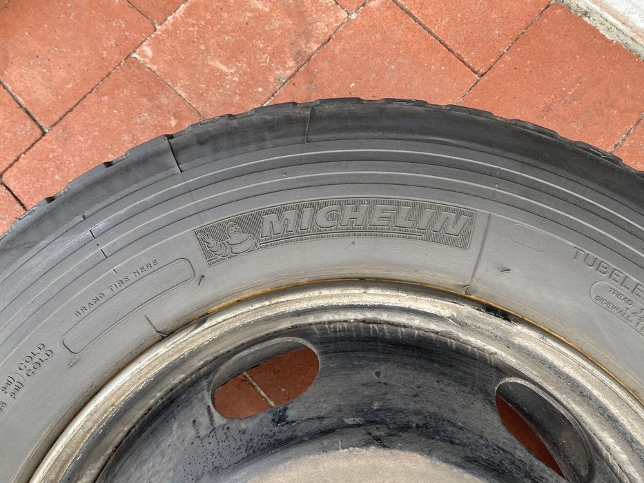 Колеса взборі 17.5 на mercedes iveco  rex vario 814 диски резина